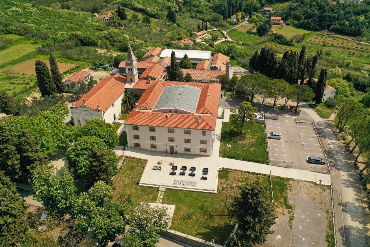 Stella Maris Pastoral Home Strunjan Bagian luar foto