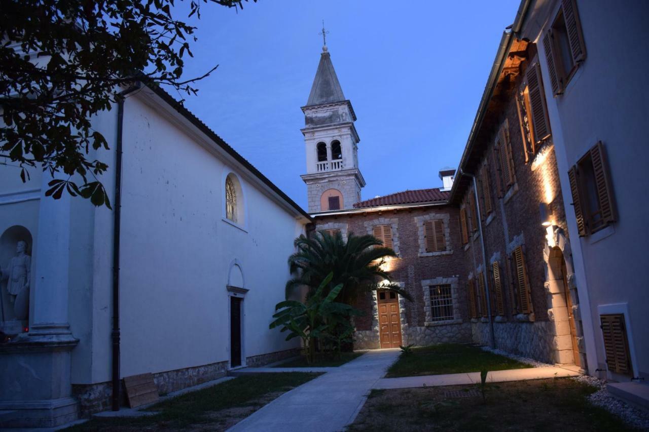 Stella Maris Pastoral Home Strunjan Bagian luar foto